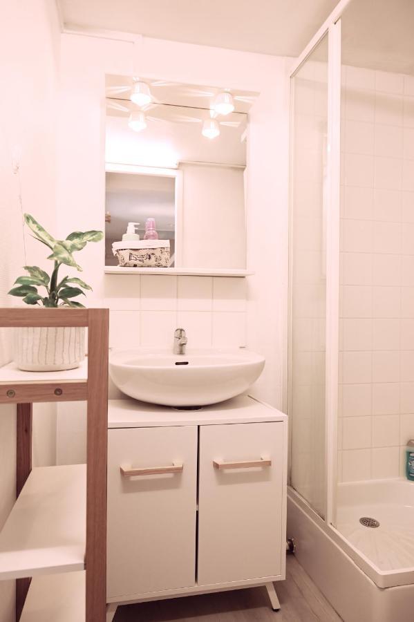 Studio En Duplex En Centre Ville Laval  Exteriér fotografie